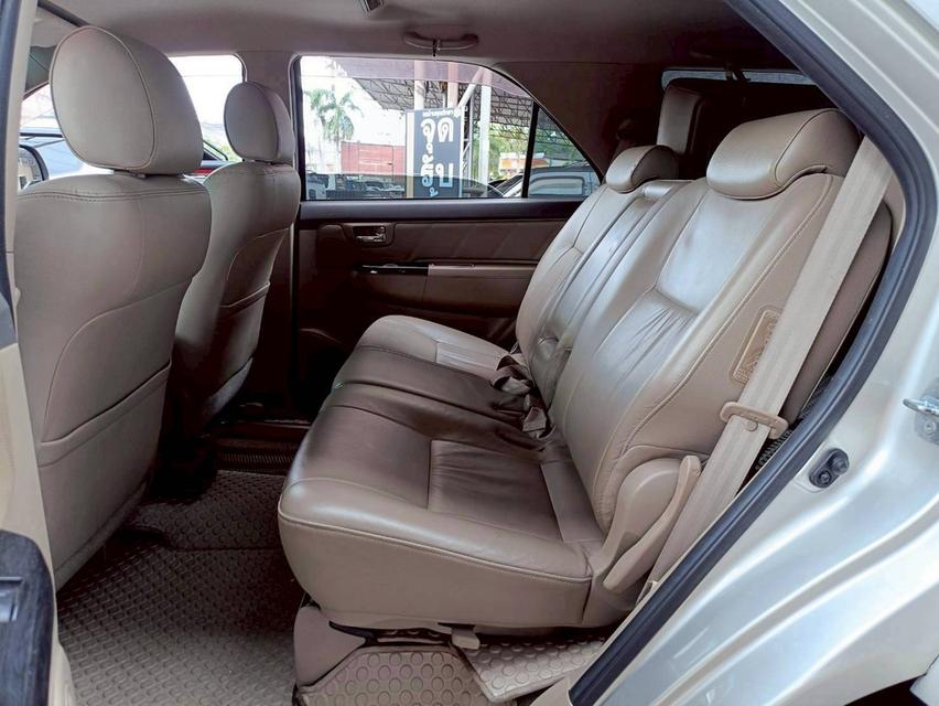 Toyota Fortuner 3.0V ปี13 14