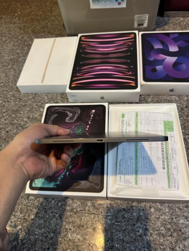 ขายๆๆๆถูกๆๆiPadPro11นิ้วสีSpace Gray 512กิ๊ก Wifi Only มีกล่องอีมี่ตรงพร้อมใบเสร็จยังอยู่เลยคับใช้งานดีทุกๆฟังชั่นสูนTrueทุกๆฟังชั่นรีสโตได้ตลอดไม่มีต 4