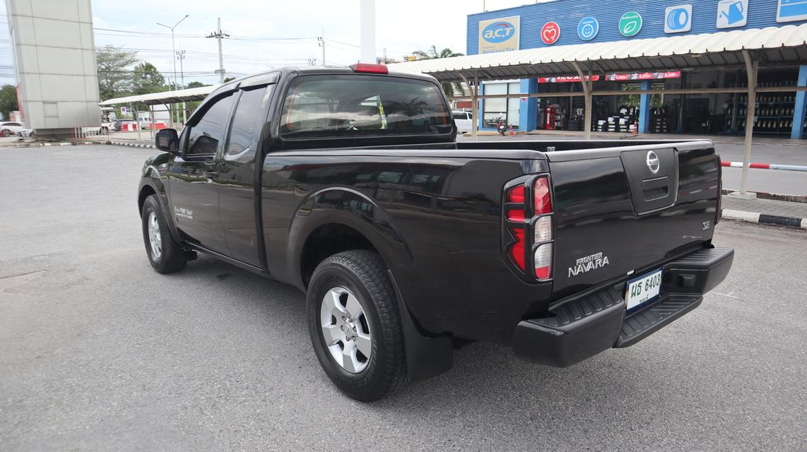 Nissan navara 2.5SE 2