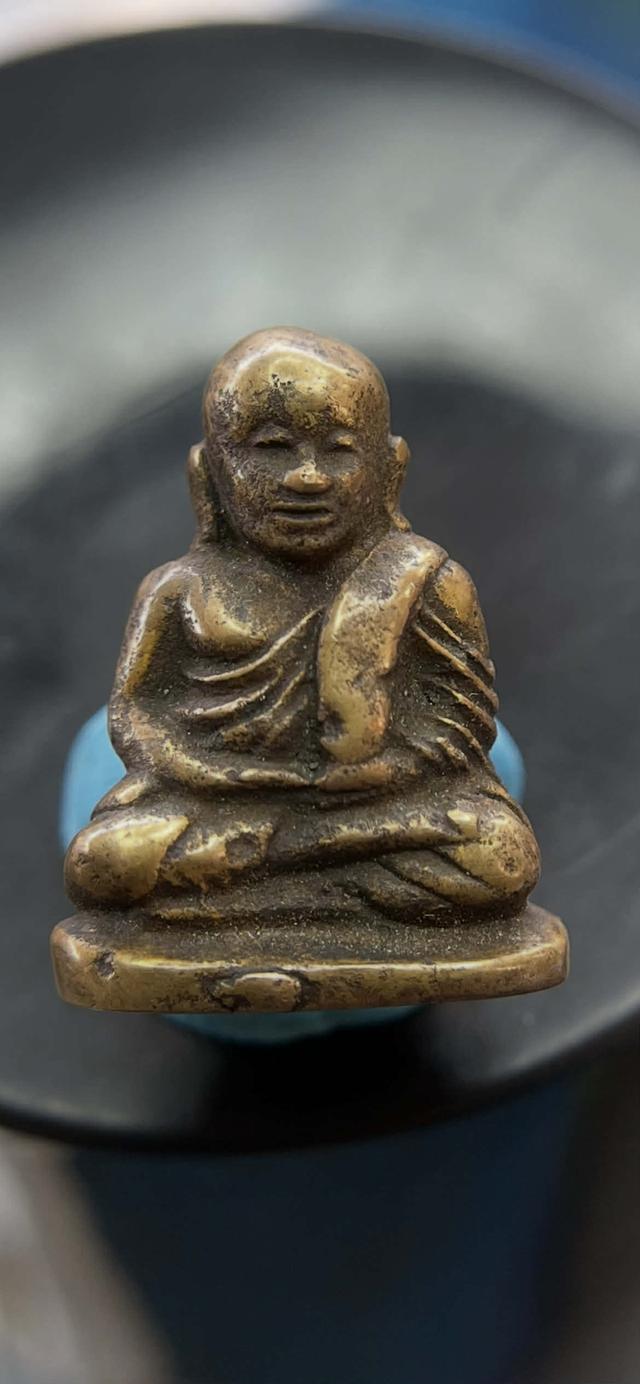 รูปหล่อหลวงพ่อเงินไม่รู้พิม