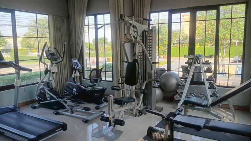 ขายทาวน์เฮาส์ 2 ชั้น เนื้อที่ 27.1 ตร.วา หลังมุม หมู่บ้านเดอะโกลเด้น ทาวน์ อ่อนนุช-พัฒนาการ ซ.7/4 ซอยอ่อนนุช 65 แขวงประเวศ เขตประเวศ กร 17