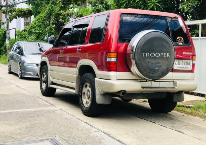 1997 Isuzu Trooper 2