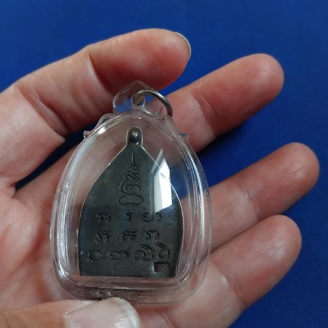 พระบ้านเก็บเก่า พระเหรียญเจ้าสัวเหลี่ยมพร้อมใช้