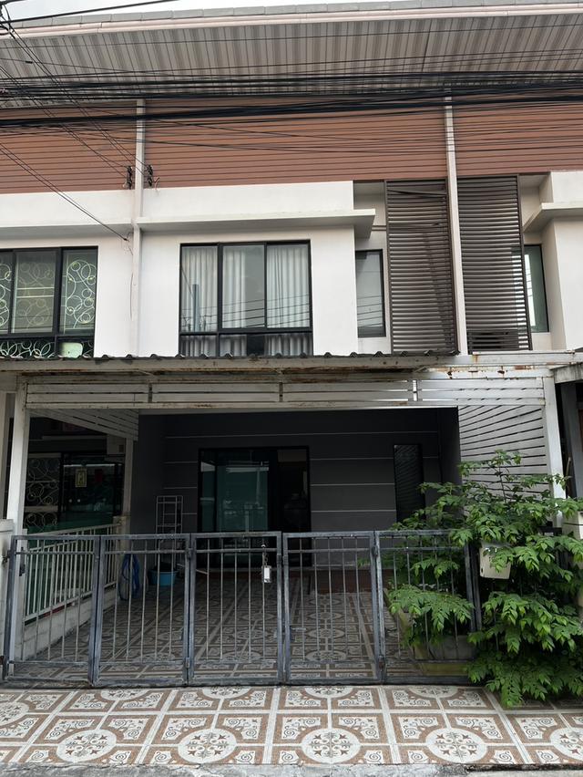 ทาวน์โฮม โมดิวิลล่า บางบัวทอง 1.9 ล้าน 1