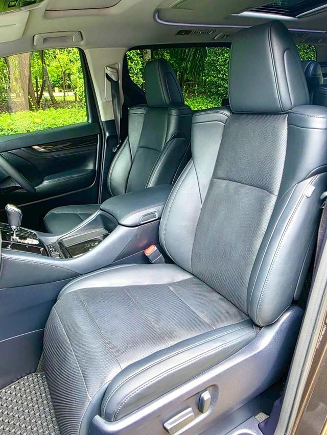 Toyota ALPHARD 2.5SC PACKAGE สี graphite (พิเศษ) ปี 2018 ไมล์ 40,000 กม.  9