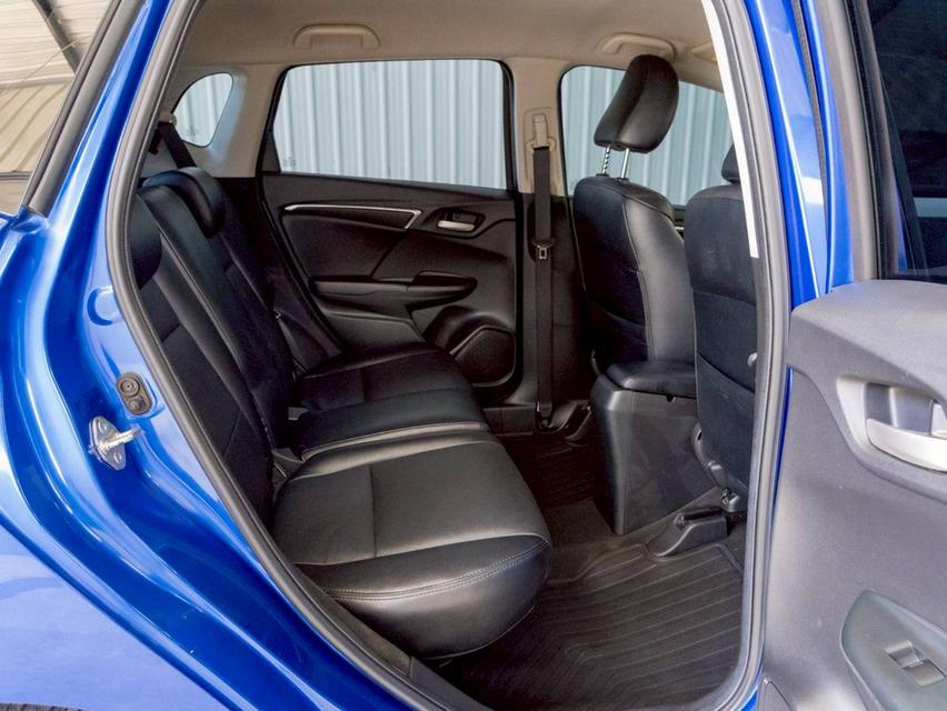 Honda Jazz 1.5SV ปี จด 2015 15