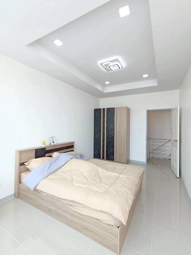 ทาวน์เฮ้าส์ หนองจอก ลาดกระบัง ฉลองกรุง หมู่บ้านราชพฤกษ์ นัดชมบ้าน 085-318-6868 คุณวา 16