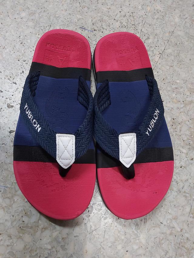 รองเท้ามือสองสภาพดีใส่สบาย