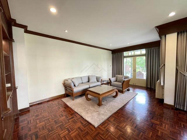 ให้เช่าบ้านเดี่ยว 3 ชั้น 350 ตร.ม. ซอยวิภาวดี 20 เขตจตุจักร ใกล้ MRT ลาดพร้าว 3