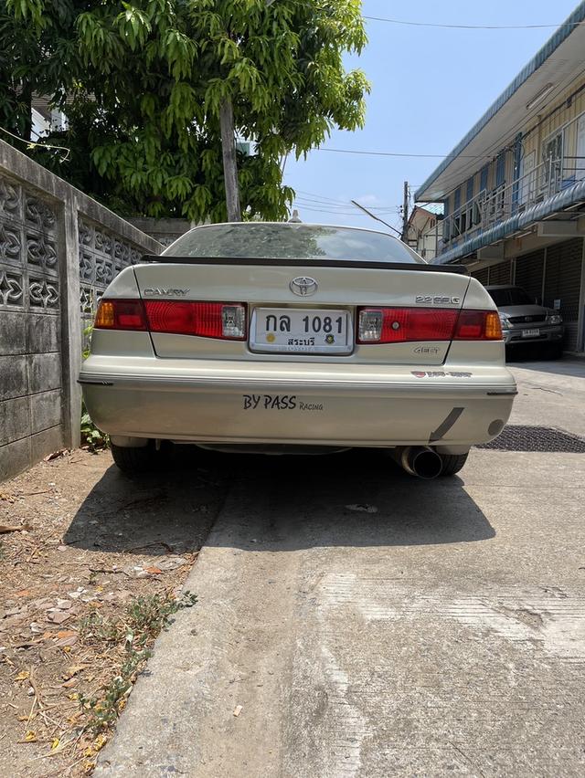 Yoyota Camry 3