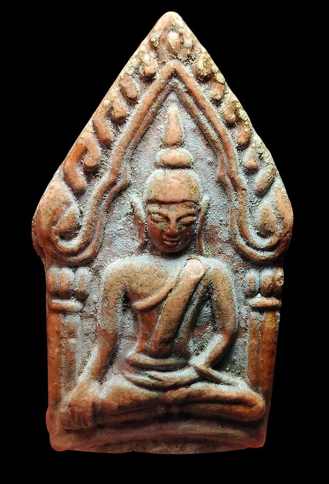 พระขุนแผนหลังกุมารเนื้อเนื้อผงน้ำมันสภาพเก่าหลวงพ่อกวย