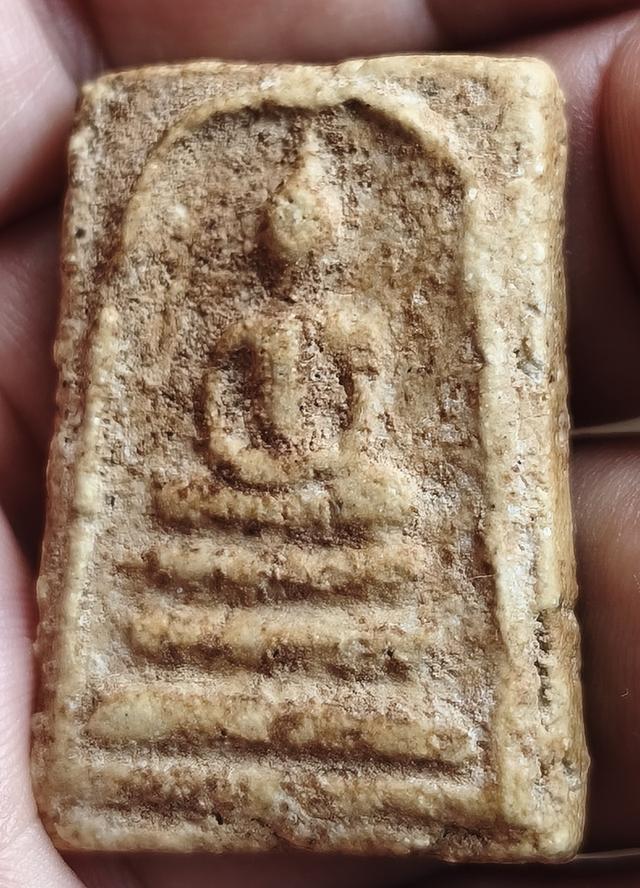 พระสมเด็จกรุวัดบางขุนพรหม