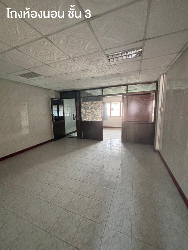 อาคารพาณิชย์ ตึกแถว 3 ชั้นครึ่ง ต.ศาลายา อ.พุทธมณฑล 8