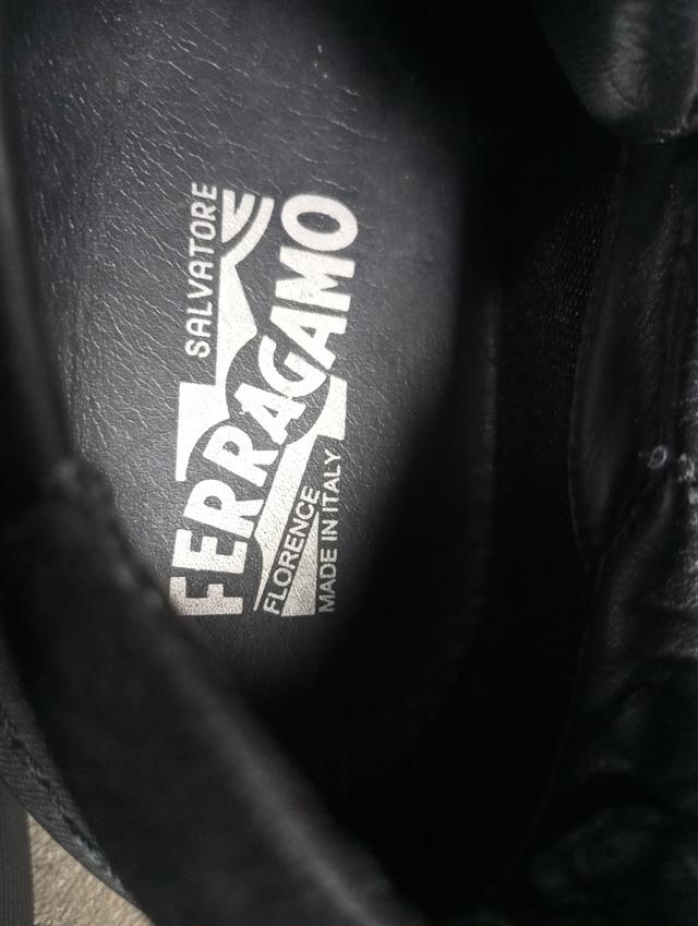 รองเท้าแบรนด์ ferragamo  6