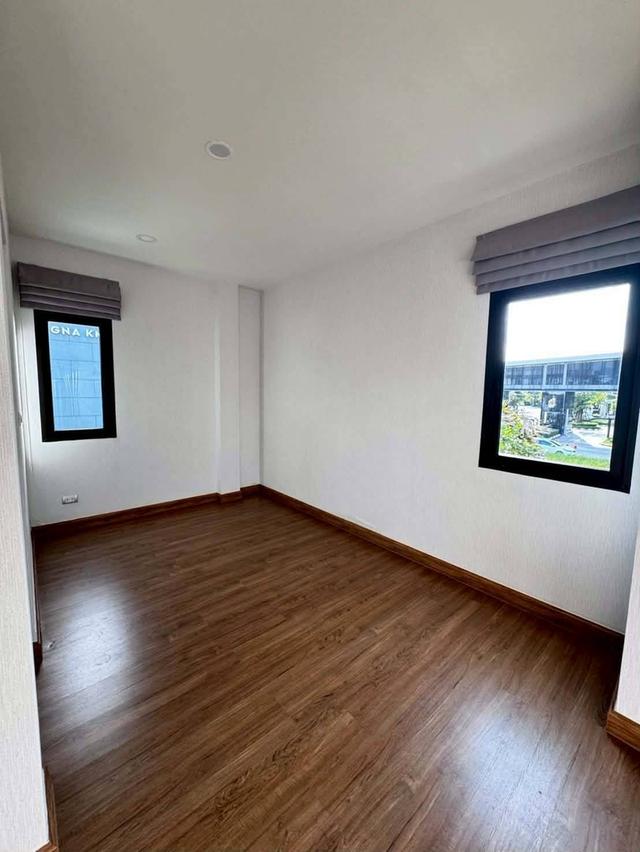 ขายด่วนบ้านเดี่ยว หมู่บ้านเซนโทรบางนา กม.7 บ้านหลังมุม ใกล้เมกะบางนา (N.2337) 7