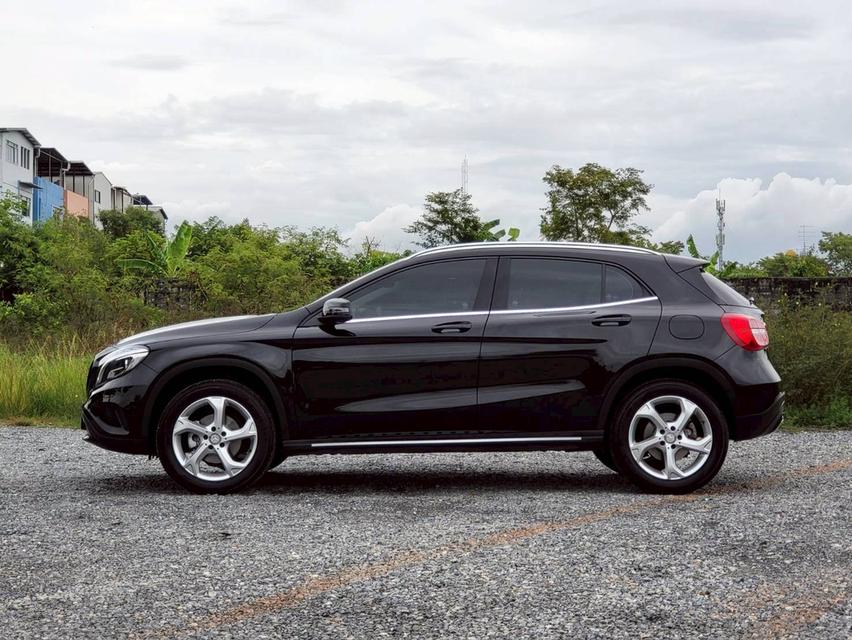 รหัสรถ NC156 MERCEDES-BENZ ✳️ GLA200 Urban (W156) 2017