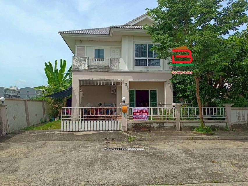 บ้านเดี่ยว 2 ชั้น เนื้อที่ 53.5 ตร.ว. หมู่บ้านนนทิชา ลำลูกกา คลอง 8 (ทางไปวัดดอนใหญ่) ถนนลำลูกกา ตำบลลำลูกกา อำเภอลำลูกกา ปทุมธานี 1