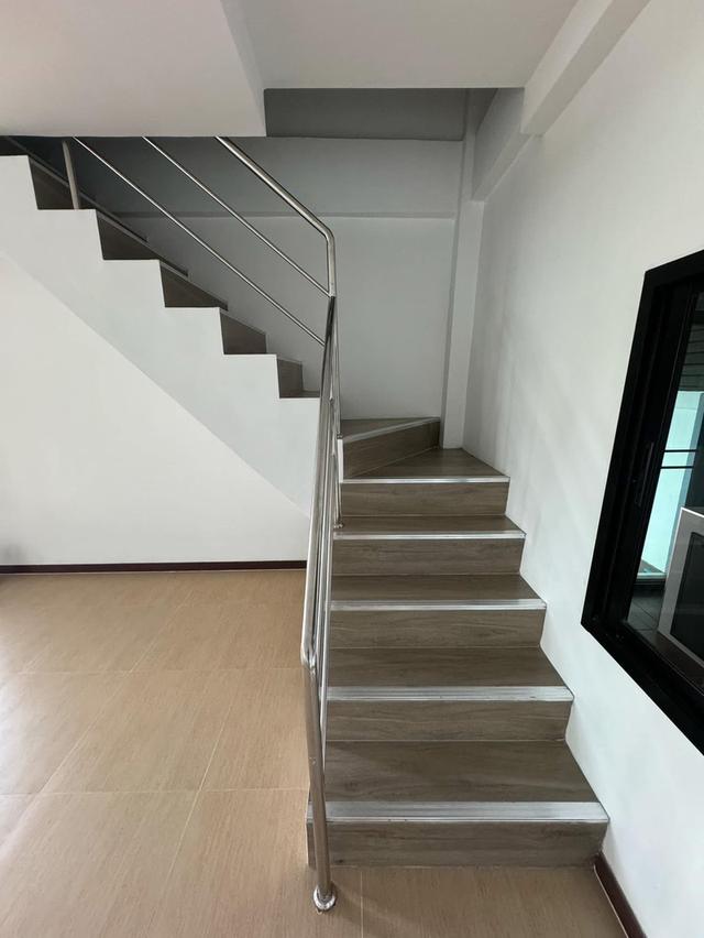 ทาวน์เฮ้าส์หลังริม บางกรวย-ไทรน้อย หมู่บ้าน ศรีประจักษ์ 5 6