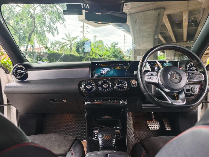 2020 Mercedes-Benz A200 1.3 AMG Dynamic AT รถบ้านมือเดียว สภาพดีมาก รุ่นท็อปสุด ออปชั่นเต็ม รูปที่ 11