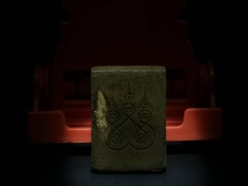 หลวงพ่อโสธร พระเนื้อผง เหล็กน้ำพี้ 2