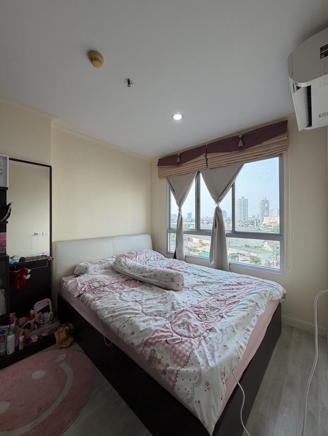 คอนโด 1 ห้องนอน 1 ห้องน้ำ 1 ห้องนั่งเล่น 1