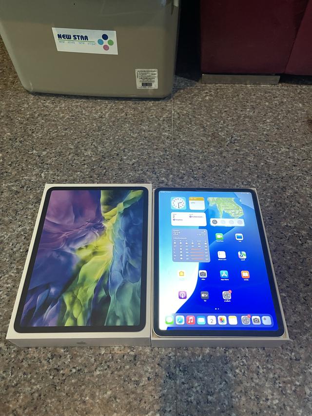 ขายiPadPro11นิ้วสีหายากSilver256กิ๊กสูนTrueมีกล่องใช้งานดีถูกมากกห