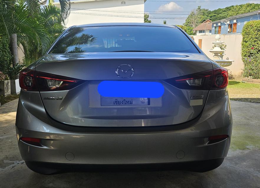 Mazda3 2.0 C 2015 สีเทา  รถบ้านแท้ๆๆๆๆ ไมล์ 74,xxx มีประวัติเช็ตศูนย์ทุก 6 เดือน รถบ้าน เจ้าของขายเอง มือเดียว วิ่งน้อยมาก สภาพดีทุกอย่า 4