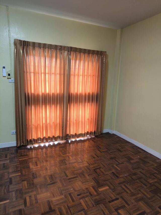 ขาย/เช่าทาวน์เฮ้าส์ 2 ชั้น หน้ากว้าง 5 เมตร ย่านรังสิต 12