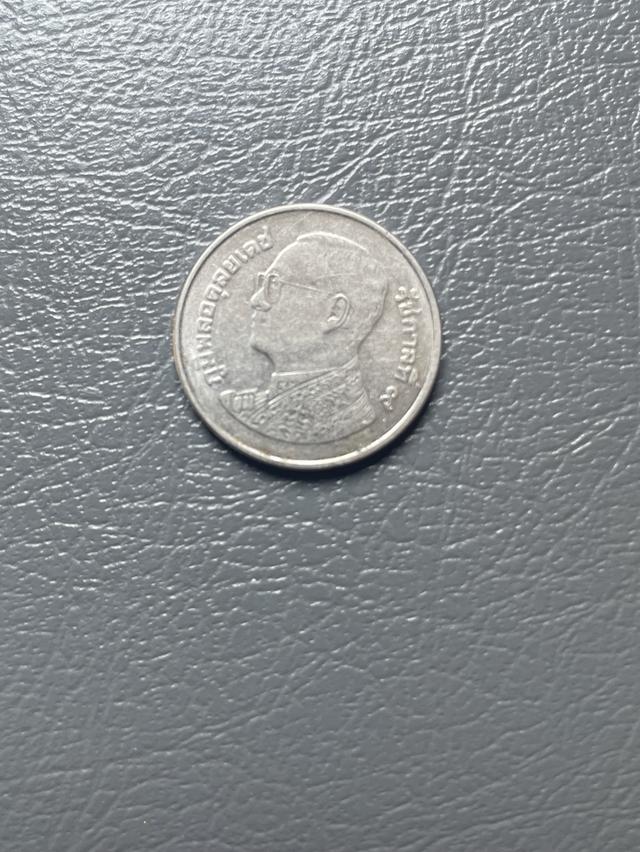 เหรียญ1บาท ร.9พ.ศ.2555 รูปที่ 2