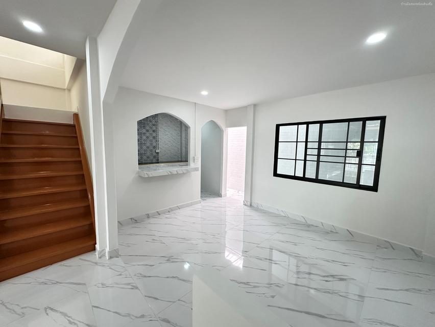 ซื่อตรง 28 นวมินทร์ 143 6