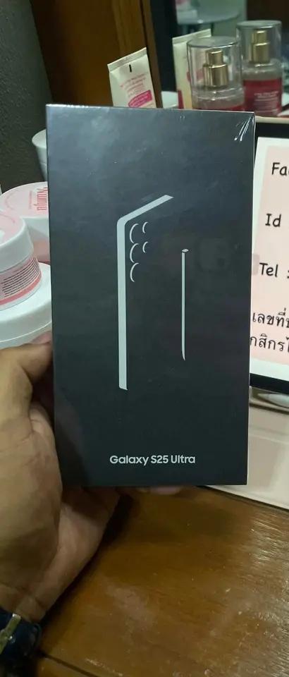 Galaxy S25 พร้อมใช้งานสภาพดีมาก  1