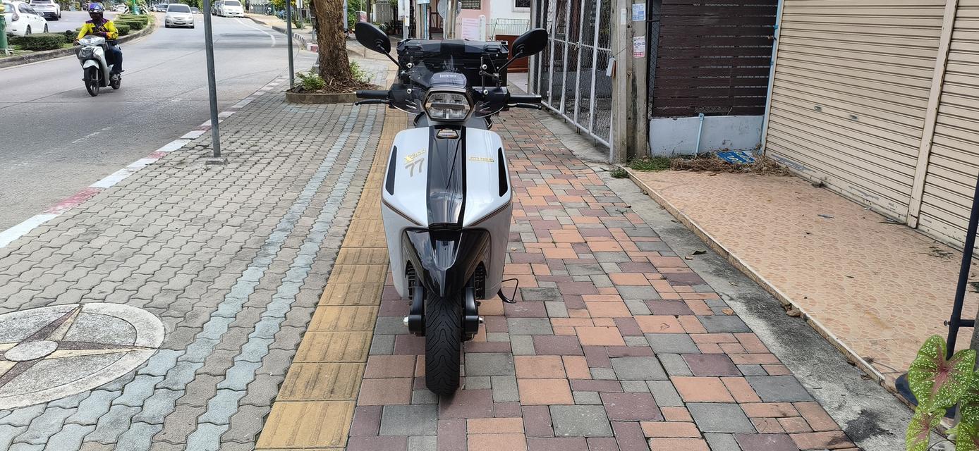 Lambreta x300 77th มือสอง