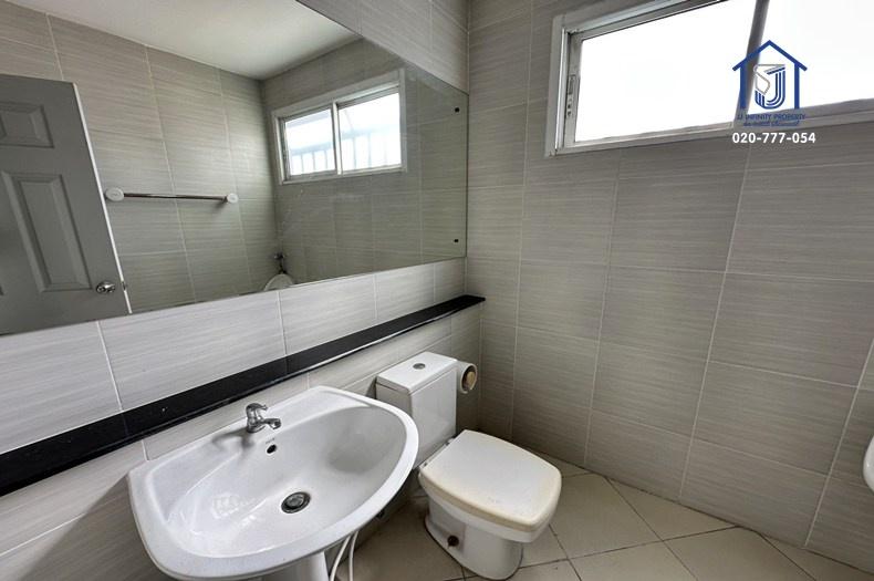 ขายโฮมออฟฟิศ 4 ชั้น พรีเมี่ยม เพลส นวลจันทร์ 50 หลังมุม ใกล้ทางด่วนรามอินทรา–อาจณรงค์ 11