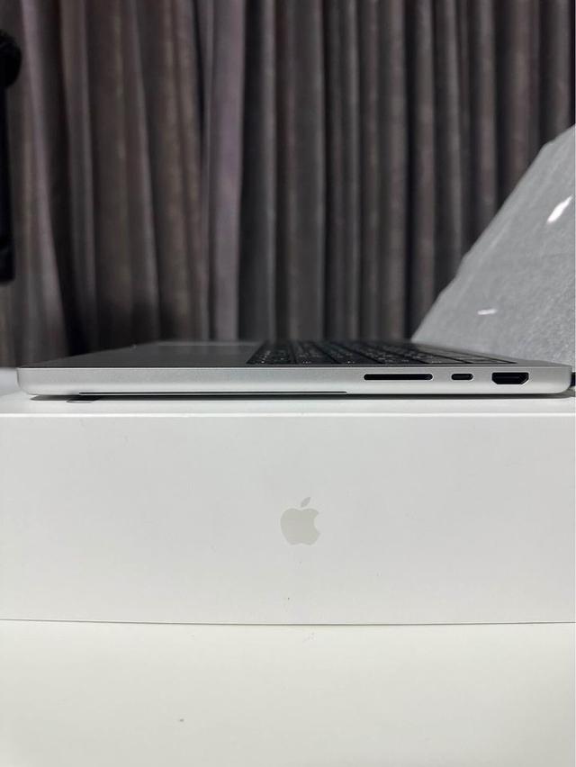 MacBook Pro 14 นิ้ว 2