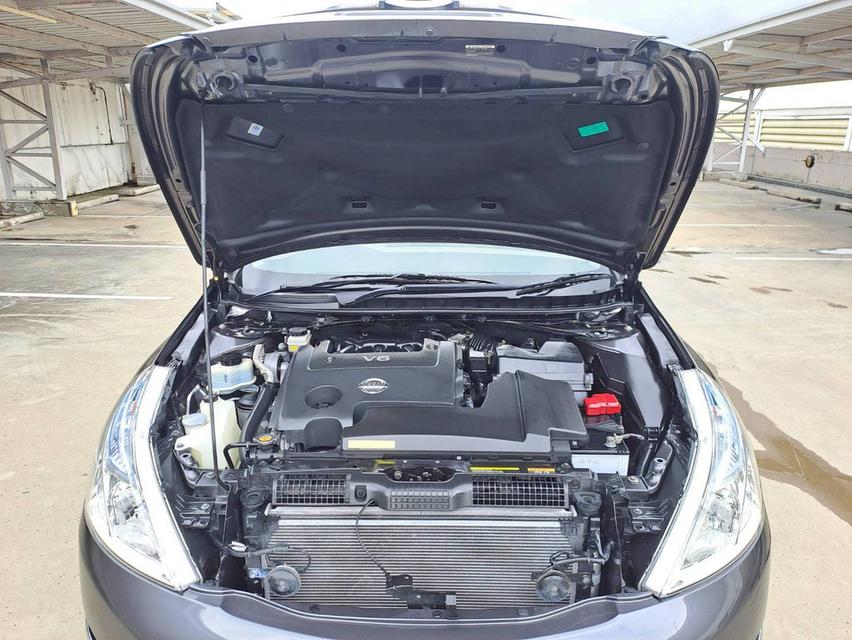 Nissan Teana 2.5 XV รุ่นท็อปสุด ปี 2011 หลังคาซันรู๊ฟ สภาพสวยมาก 19