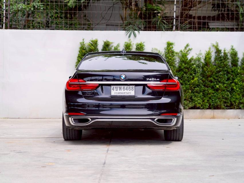 BMW 740LE xDrive Pure Excellence ปี จด 2018