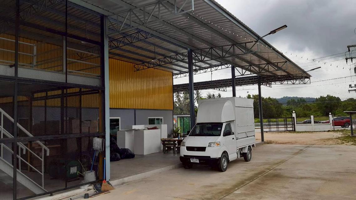 ขายโกดังพัทยา 200 ตรม. ติดถนนเส้น36 พร้อมที่ดินขนาด 1 ไร่ 3งาน 4ตรว. 1