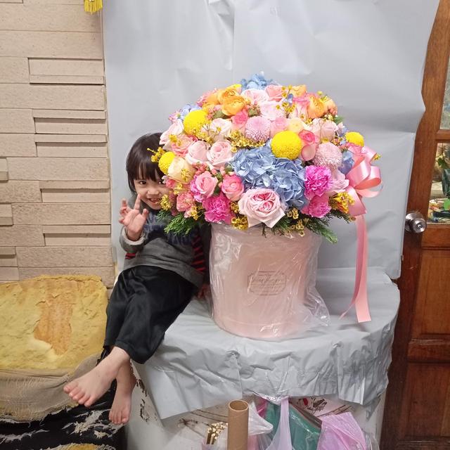 กล่องดอกไม้สด พร้อมจัดส่ง ในประเวศ สวนหลวง ลาดกระบัง ฉลองกรุง หลวงแพ่ง หนองจอก เลียบวารี ถนนร่มเกล้า กิ่งแก้ว บางพลี บางโฉลง บางบ่อ บางปลา เทพารักษ์ รูปที่ 3