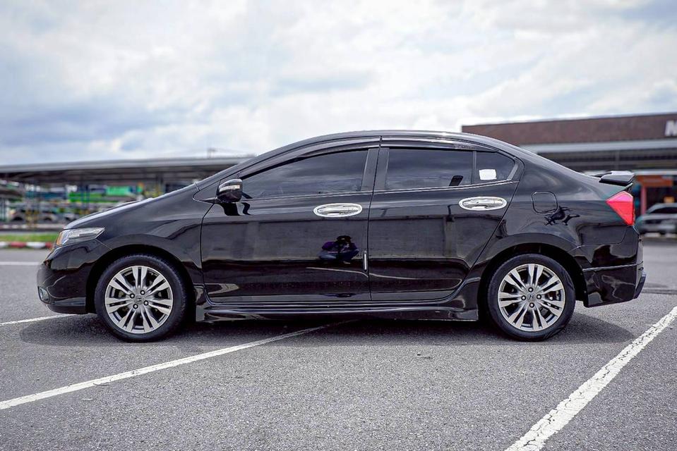 Honda City 1.5 SV เกียร์ Auto สีดำ ปี 2012 (Top) 11