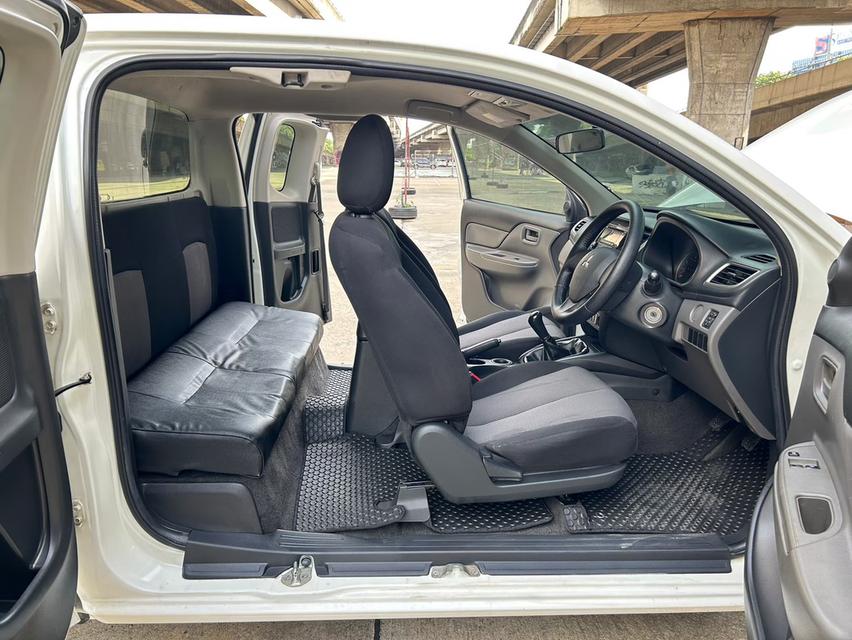 ขายรถ Mitsubishi Triton 2.4 GLX Mega Cab ปี 2015 สีขาว เกียร์ธรรมดา 11