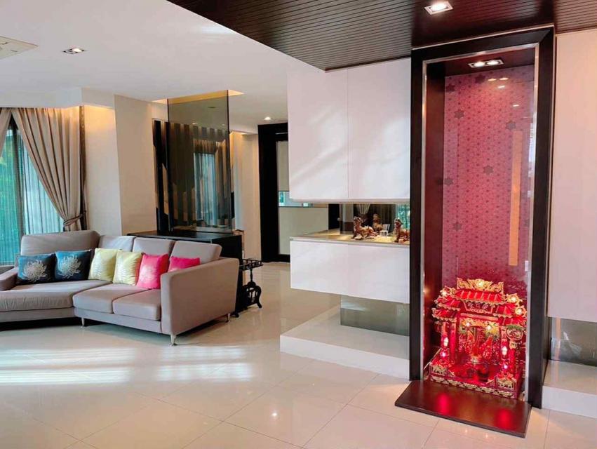 ขาย บ้านหรูทำเลดี 4 นอน 4 น้ำ หมู่บ้าน Golden Nakara อ่อนนุช 65- พระราม 9-มอเตอร์เวย์ 114 ตรว 2 ชั้น 4