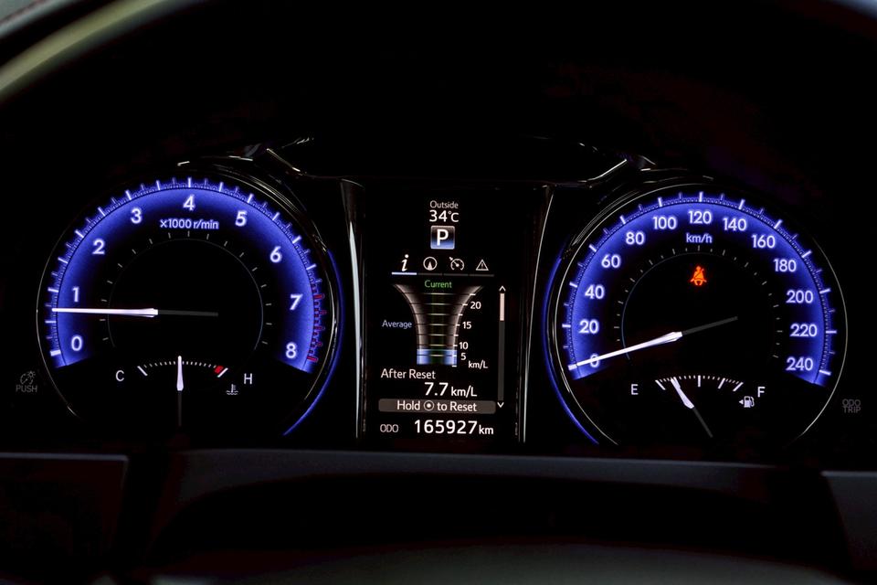 รหัสรถ CBL8637 TOYOTA CAMRY 2.0 G Extremo AT 2016 11