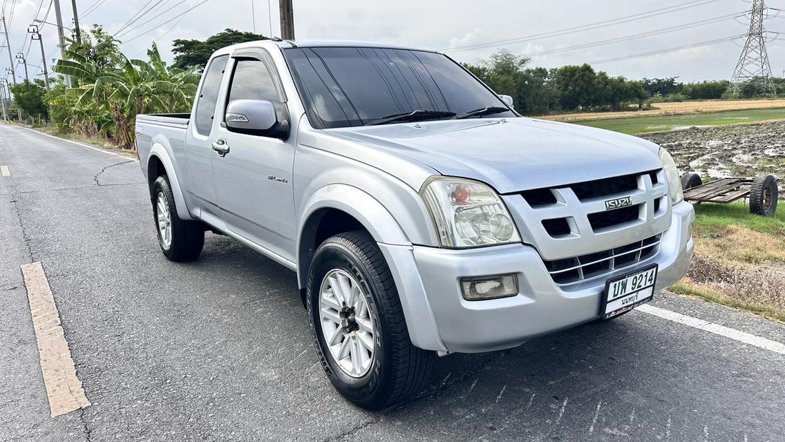 2006 ISUZU D-MAX  3.0 i-TEQ  โฉม HI-LANDER SPACECAB  * ขาย 129000 บาท  * วิ่งใช้งานไปแล้ว 152000 กิโลเมตร * หน้าหลังสวยเดิมน็อตไม่ขยับ * รถมือเดียวป้