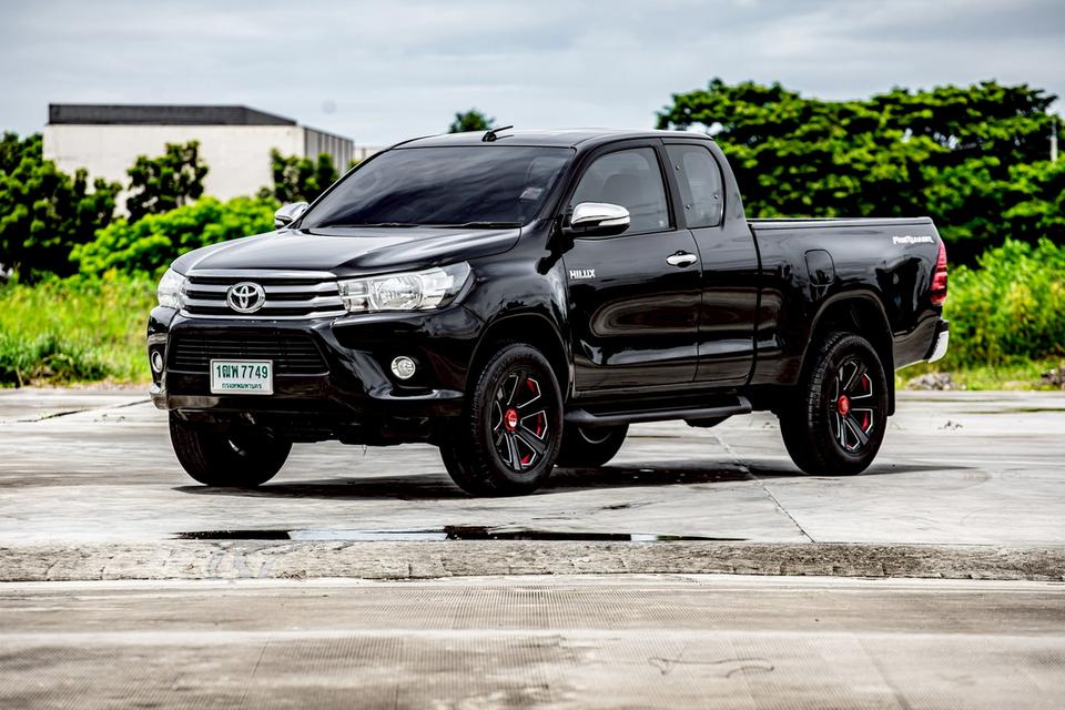 Toyota Revo 2.4G ปี15 3