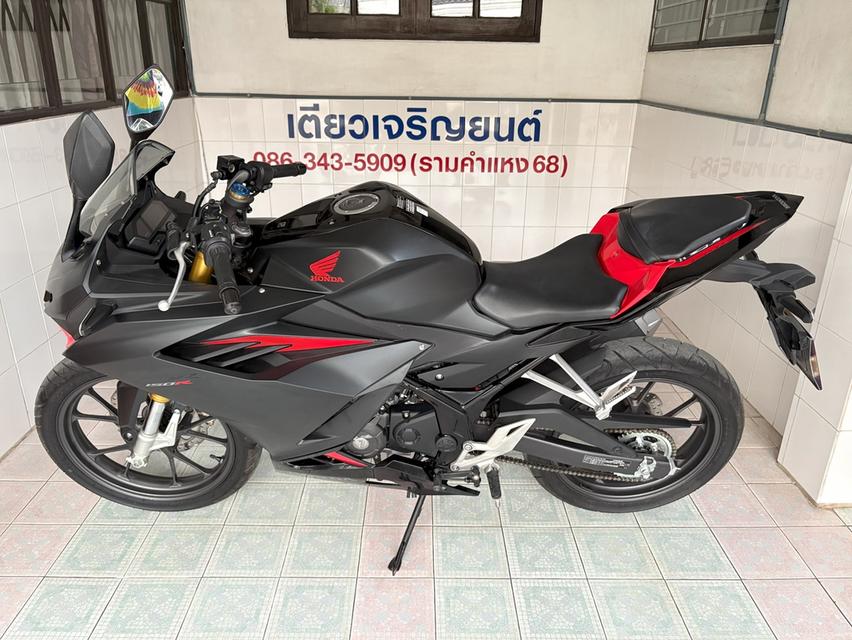 CBR150R ABS สภาพซื้อจอด ใช้งานน้อย มีรับประกัน เครื่องดี ศูนย์ดี ชุดสีสวย รถมือเดียว เอกสารครบ วิ่ง5000 กลางปี66