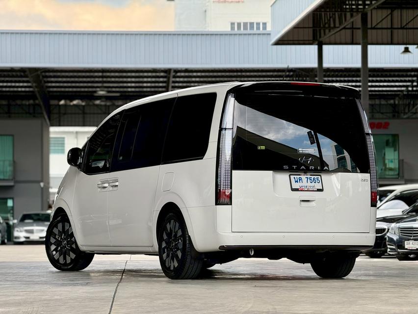Hyundai Staria 2.2 Premium Sunroof ปี 2023 รุ่นท็อปสุด 4
