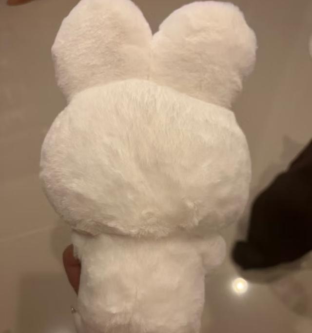 ตุ๊กตากระต่าย Esther Bunny ถือหัวใจ มือ 2 3