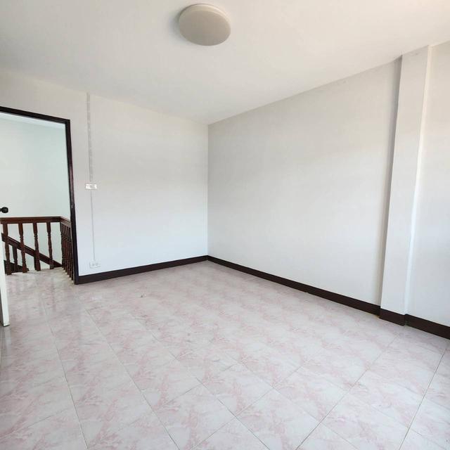 บ้านทาวโฮม3ชั้นราคาถูกย่านบางแคใกล้สถานีรถไฟฟ้า 7