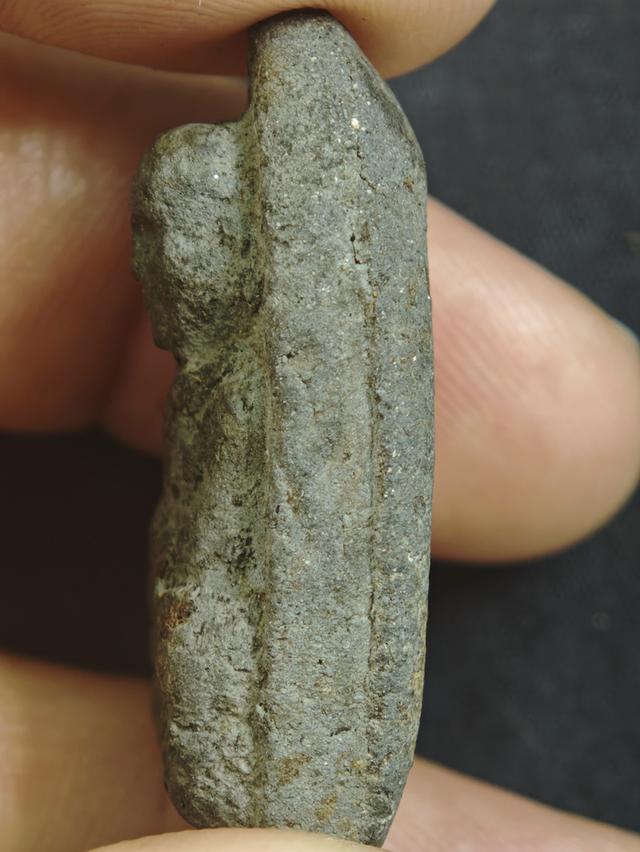 พระหลวงปู่ทวดเนื้อว่าน พิมพ์ c 3