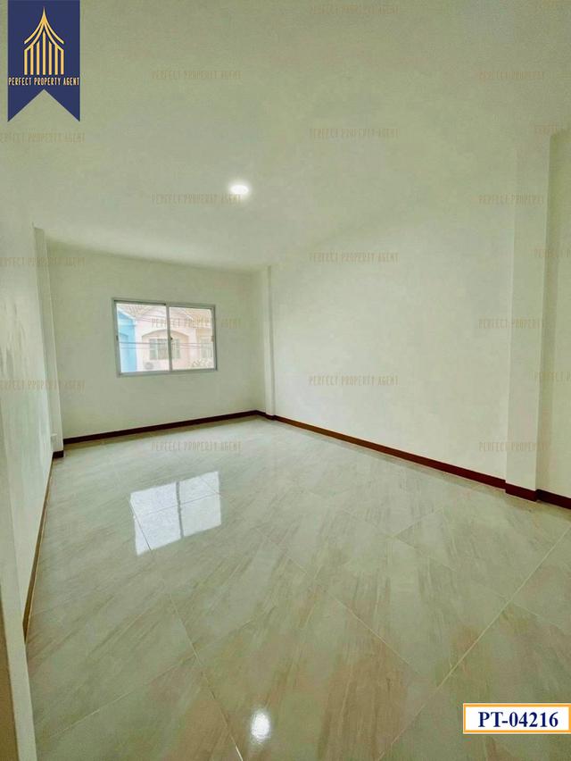 ทาวน์เฮาส์บัวทองธานีบางบัวทองราคาย่อมเยาว์ 10